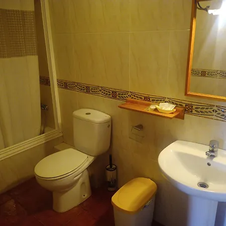 La Botiga Hotel *